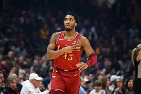 急需调整！米切尔：我们还有很多东西要改进 今天我们开局表现不好