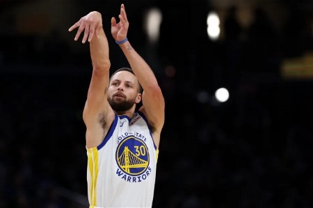 累坏小学生咯！科尔：计划让库里继续打满本赛季剩余背靠背赛程