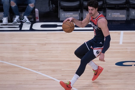 结束16连败！阿夫迪亚：自尊心在起作用 我们想要摆脱这种低迷