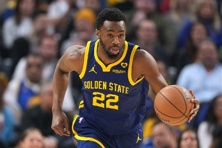 嘴哥加油！科尔：维金斯有时候会在混乱中迷失方向，希望他更有侵略性