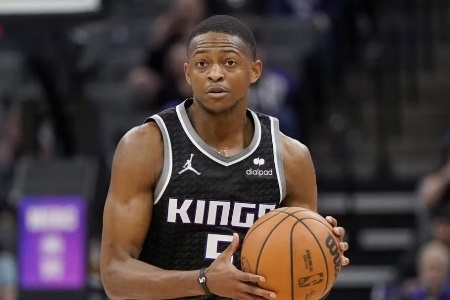 进攻不顺就不会打球？福克斯谈输球：我们防守还不差，显然我要把握住轻松进球的机会