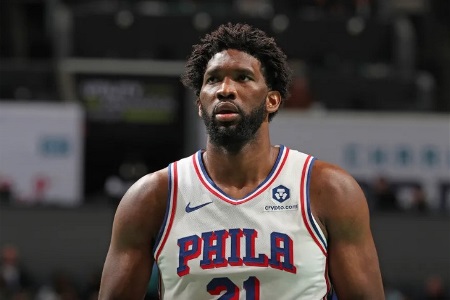 复出在即！恩比德正加强训练&几乎每天都在球场，有望2-3周内回归