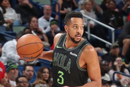 CJ：光靠投三分是赢不了的，季后赛最好的球队们防守端都很出色