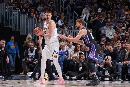 约基奇&小萨同赛季各自砍下25+次三双 NBA历史首次