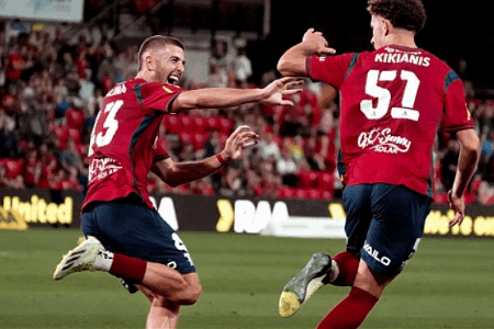 澳超情报：布里斯班和一门续约两年，阿德莱德联主力后卫遭挖角