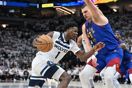 NBA季后赛历史此前共46次卫冕冠军抢七 战绩为33胜13负！