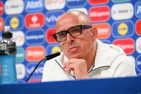 斯洛伐克主帅：比利时几乎没有弱点，若我们表现出色平局也能满意