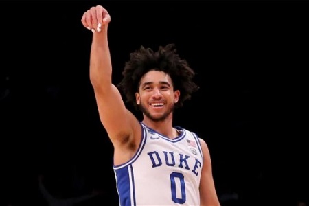 模板蒙克？队记：贾里德-麦凯恩是国王13号签最受瞩目的候选人之一！