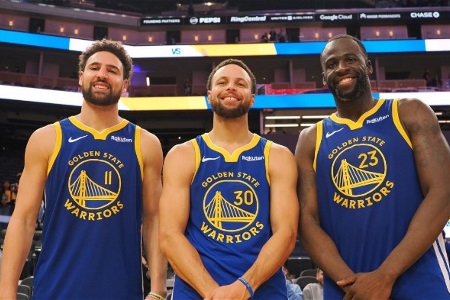 美记：库里&追梦&科尔都支持克莱从勇士得到一份新合同