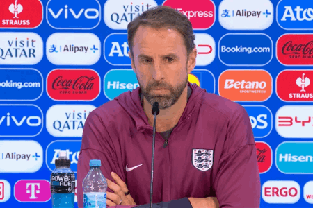 索斯盖特：对阵斯洛伐克卢克-肖不会首发，会讨论下他能否出场