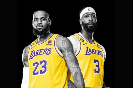 Woj：湖人认为三巨头模式在当今NBA已经行不通了