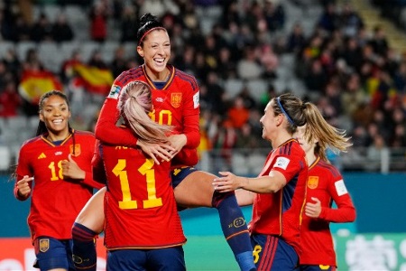 奥运女足情报：西班牙女足队史首次参加奥运，日本女足多达18人在海外踢球