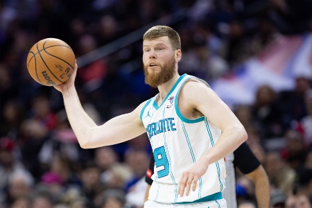 还要补强？队记：76人有意和贝尔坦斯签下一份老将底薪合同