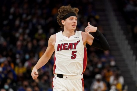 19年55号秀！26岁凯尔-盖伊宣布退役