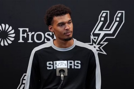 蜕变！上赛季ESPN百大球员文班排名第47，新赛季排名第11