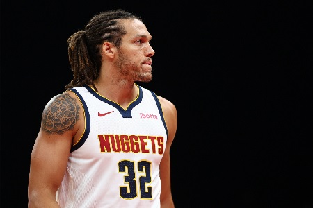 4年1.33亿️戈登执行球员选项续约 帮掘金省6000万奢侈税罚款