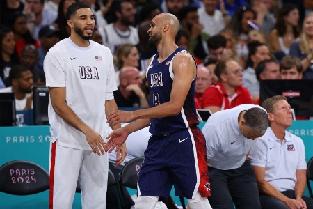 库里：塔图姆应对DNP的方式令人惊叹 他从不让这些影响到球队