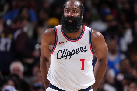 比肩科比/乔丹/大O！哈登生涯总分突破26000 史上第四位后卫