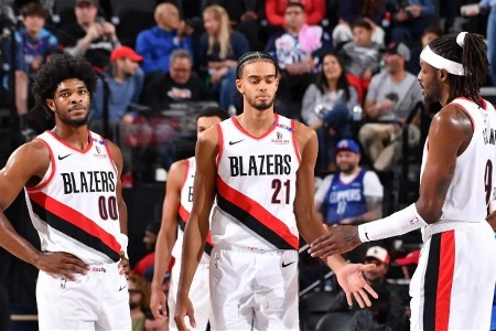 周四篮球307NBA推荐：开拓者VS马刺