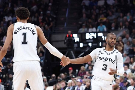 周一篮球303NBA推荐：国王VS马刺