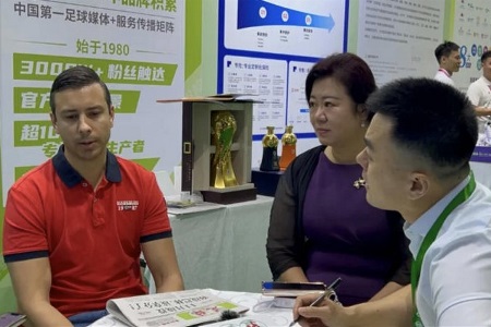 贝尔格莱德红星总监：希望有中国球员加盟，来踢欧冠！