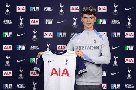 英超情报：热刺18岁新星或出任主力中卫，蓝军锋线大将周中获轮休