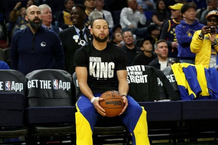 徐静雨：勇士狂输40分意料之内，面对绿军首发打三后卫就是作死