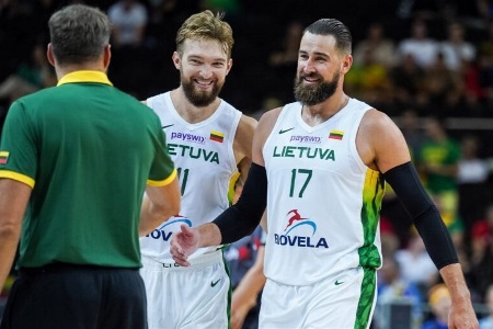 欧洲双塔！瓦兰小萨在国王聚首，二人曾是立陶宛男篮队友