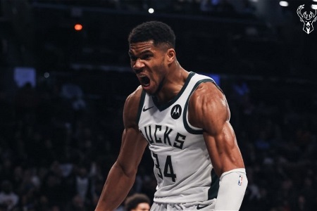 字母哥成NBA历史第52个2万分先生 也是雄鹿队史第一人