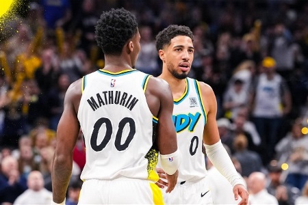 周二303NBA常规赛推荐：雄鹿VS步行者