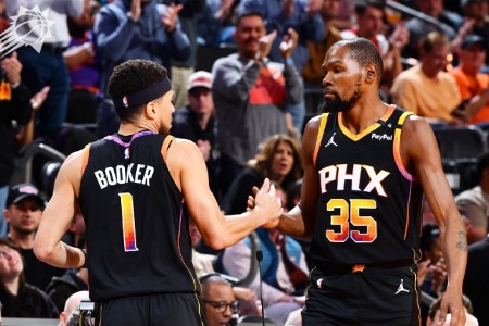 周二301NBA常规赛推荐：太阳VS雄鹿