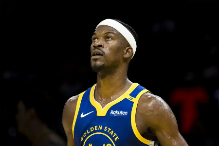 NBA季后赛情报：巴特勒G3出战成疑，火箭前两场篮板大优势
