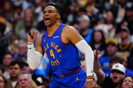 NBA情报：掘金季后赛三分出手数最少，快船全员均可出战