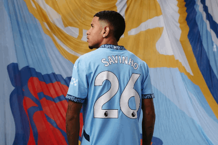 罗马诺：热刺就引进萨维尼奥与曼城谈判，球员转会态度开放