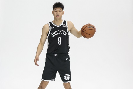 媒体人：广东确实在求购崔永熙，交易还没签约+下午确定