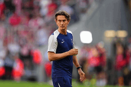 电讯报：热刺5场正式比赛仅失1球，展现出全新面貌