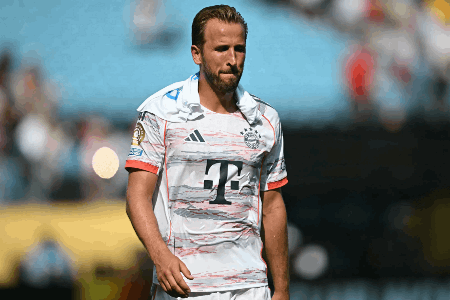 新赛季才开始一个多月，凯恩俱乐部+国家队已18球