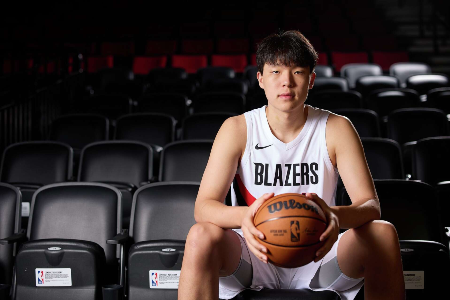 克林根：杨瀚森肯定需要适应NBA的节奏和打法