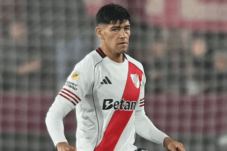 励志！21岁阿根廷新晋国脚里维罗出身贫寒，两年前还在街头卖饼干