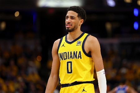 哈利伯顿谈杨瀚森：他真的很会传球，会适应NBA的