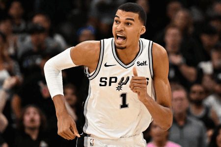 持续进化！文班亚马近两场合砍49分18板，命中率高达65.2%