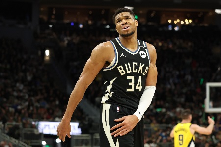 若被交易更想去尼克斯？字母哥辟谣：我没说过