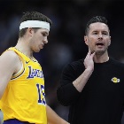 雷迪克盛赞里夫斯：他已确立自己领袖的地位！