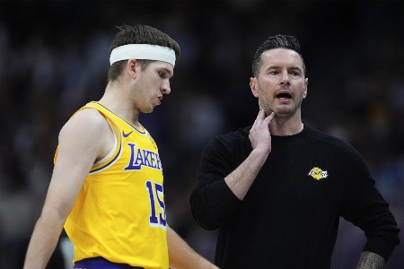 雷迪克盛赞里夫斯：他已确立自己领袖的地位！