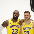 湖人主帅透露：詹姆斯预计11月第二或第三周复出