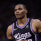 这怎么才是底薪？威少过去5场：16.8分6.8板6.0助！