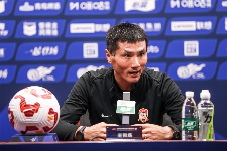 国内媒体人：邵佳一竞聘的最大优势是超级省钱