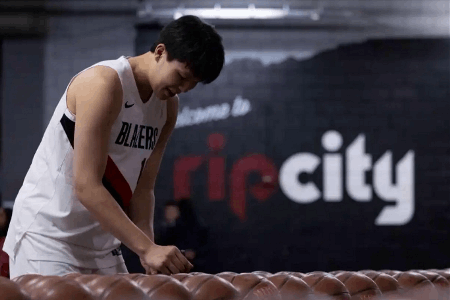 杨瀚森机会来了？明天开拓者克林根出战成疑