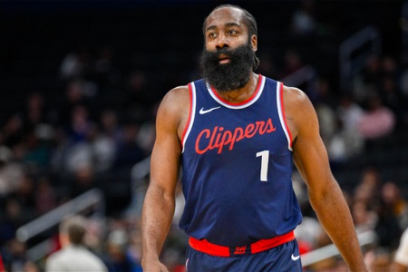 燃尽了！哈登今日狂进10记三分追平生涯纪录