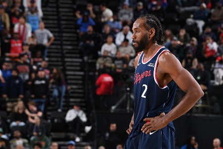 刚好又要躺了！小卡今天主动要求下场